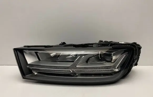 Audi Q7 4M Headlight/headlamp 4M0941033 7713100000