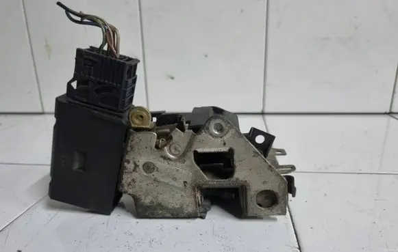 Front door lock