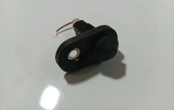 Toyota Avensis T250 Front door sensor coupe