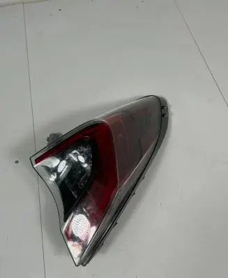 Toyota C-HR I Rear/tail lights 81550F4031