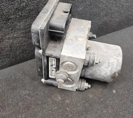 Audi A4 S4 B7 8E 8H ABS Pump 8E0910517C 8E0614517BB