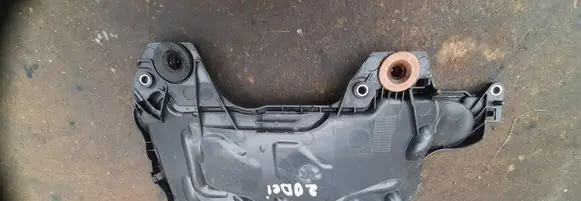 Engine cover (trim)