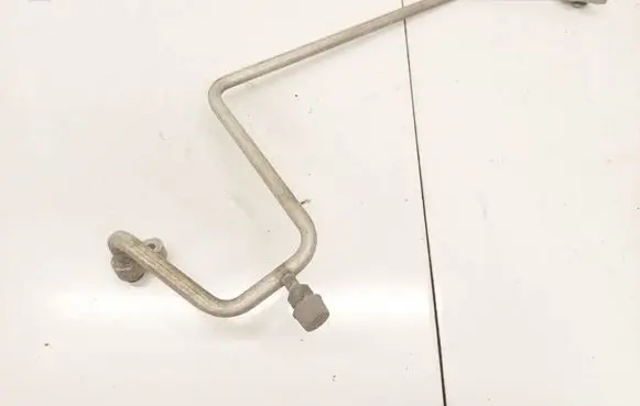 Toyota Avensis T250 Air conditioning (A/C) pipe/hose 