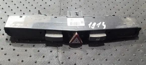 Opel Astra H Hazard light switch 13100105 03758075