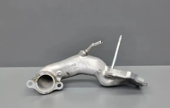 Honda Civic IX Engine coolant pipe/hose RZ0
