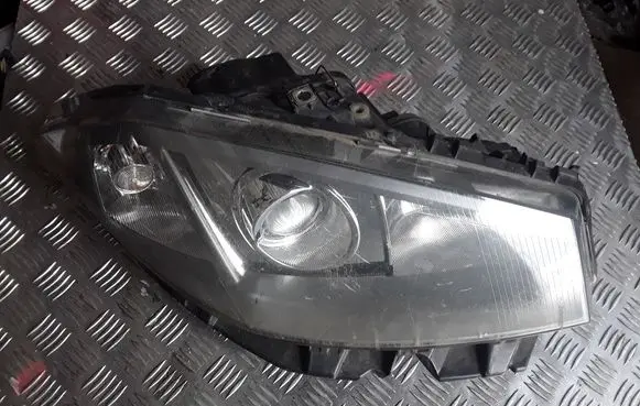 Renault Megane II Headlight/headlamp 8200073226