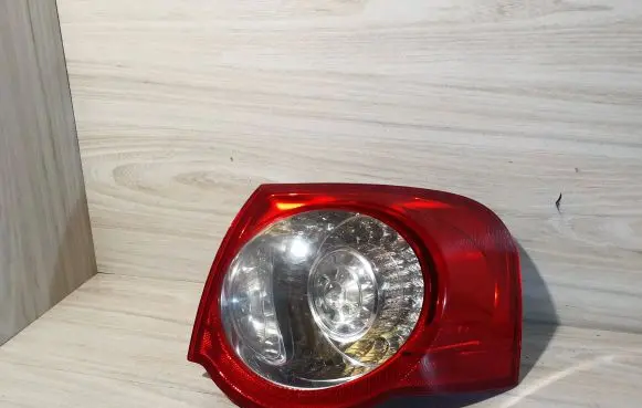 Volkswagen PASSAT B6 Rear/tail lights 3C9945096C