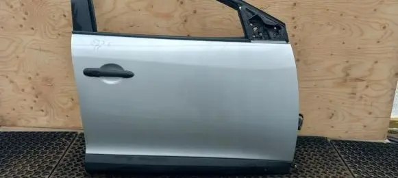 Renault Megane III Front door