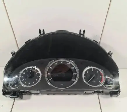 Mercedes-Benz E W212 Speedometer (instrument cluster) A2125400748 A2129004304 A2129023402
