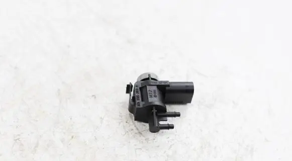 Volkswagen Golf VI Turbo solenoid valve 1K0906283A