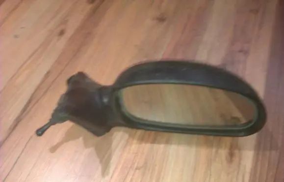 Hyundai Lantra II Front door electric wing mirror E13014021