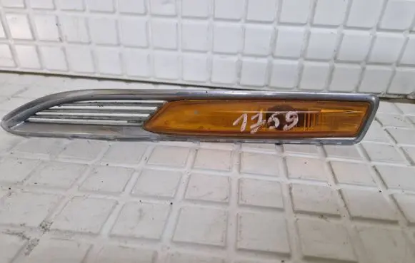 Ford Mondeo MK IV Front indicator light 757113K354AD