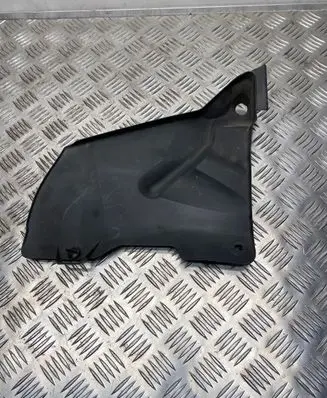 Mercedes-Benz C W203 Wiper trim 2038301513
