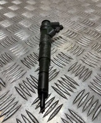 BMW 1 E81 E87 Fuel injector 0445110080 7788609