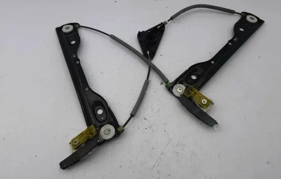 Jeep Cherokee Front window lifting mechanism without motor