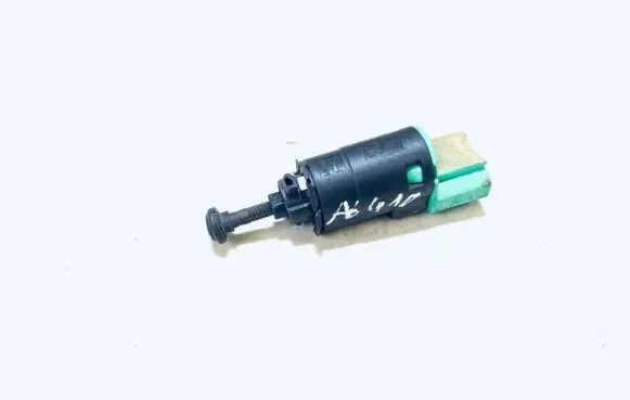 Peugeot 207 Brake pedal sensor switch 9665602380