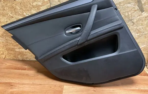 BMW 5 E60 E61 Rear door card panel trim E1369386 280809061601