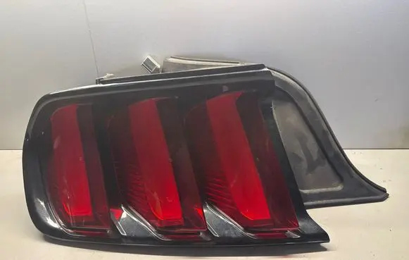 Ford Mustang VI Rear/tail lights FR3B13B505AL