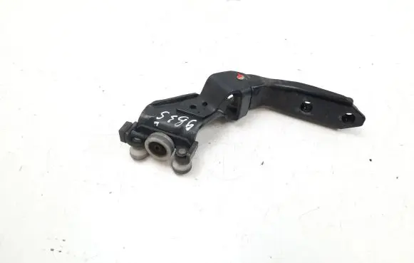 Volkswagen Caddy Sliding door middle roller runner 2K0843336A