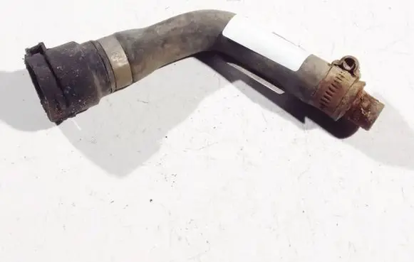 Audi A8 S8 D3 4E Engine coolant pipe/hose