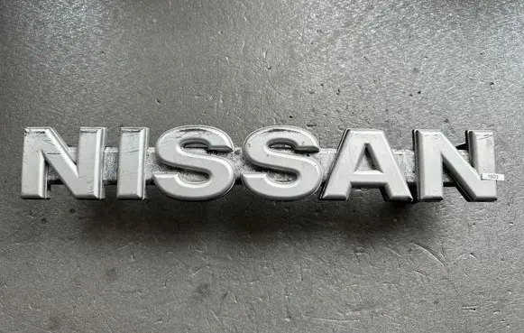 Nissan Patrol 160 Manufacturers badge/model letters 62890C8210