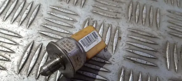 Fuel pressure sensor