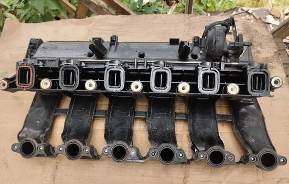 BMW 7 E65 E66 Intake manifold 7790700 77790701
