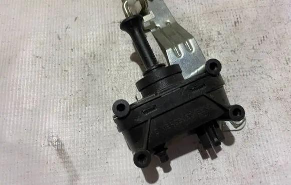 Mercedes-Benz E W211 Turbo solenoid valve 400136/b 400136