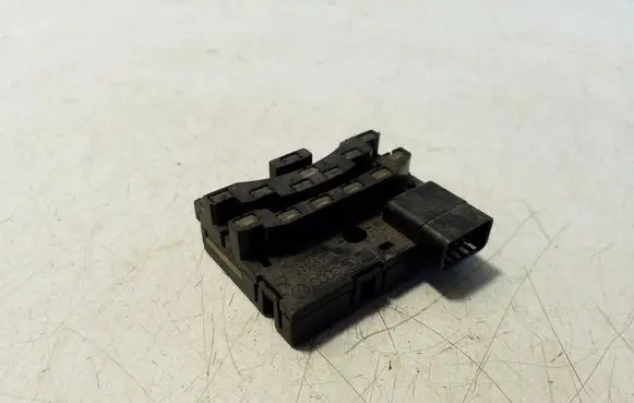 Volkswagen Golf V Steering angle sensor 1K0959654
