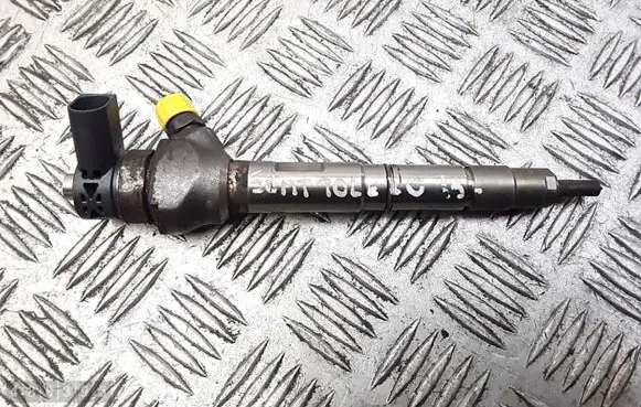 Seat Toledo IV (NH) Fuel injector 0445110473 04l130277ad