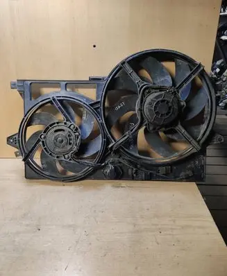 Peugeot 806 Radiator cooling fan shroud PA66GF25 8240141