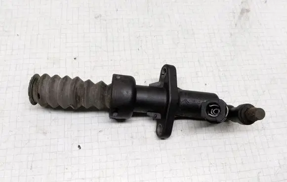 Peugeot 407 Clutch slave cylinder 9681495580