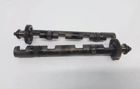 BMW 5 E60 E61 Oil pump balance shaft 