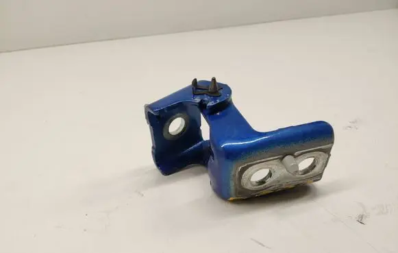 Opel Grandland X Front door lower hinge 