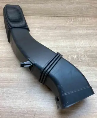 BMW 5 F10 F11 Air intake duct part 7811597 58300015