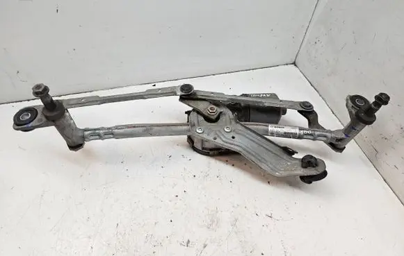 Volkswagen Touran III Front wiper linkage and motor 5TB955023A