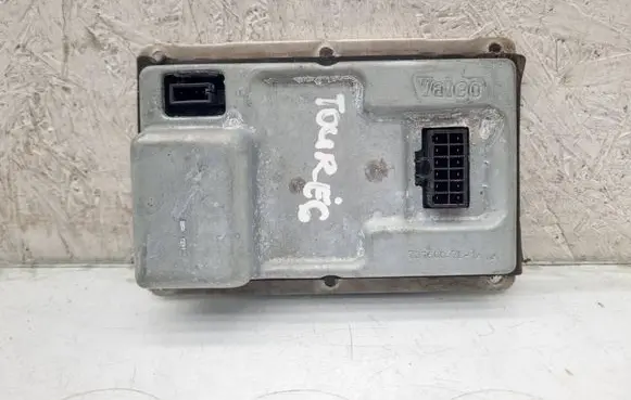 Volkswagen Touareg I Headlight ballast module Xenon 3D0909157