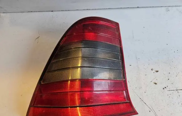 Mercedes-Benz C W202 Rear/tail lights 14653100
