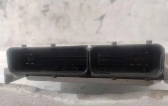 Subaru Legacy Engine control unit/module ECU 275800-7493