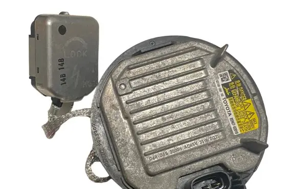 Toyota Verso Headlight ballast module Xenon 8596702010 0311001060