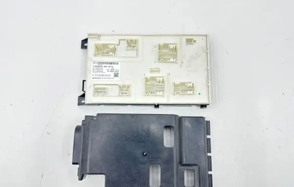 Mercedes-Benz GL X166 Comfort/convenience module A1669001708 A1669023004 A1669019100