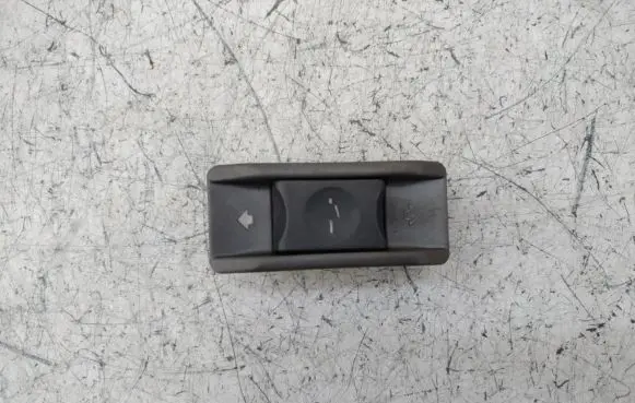 BMW 7 E65 E66 Sunroof switch 61.31-6904291