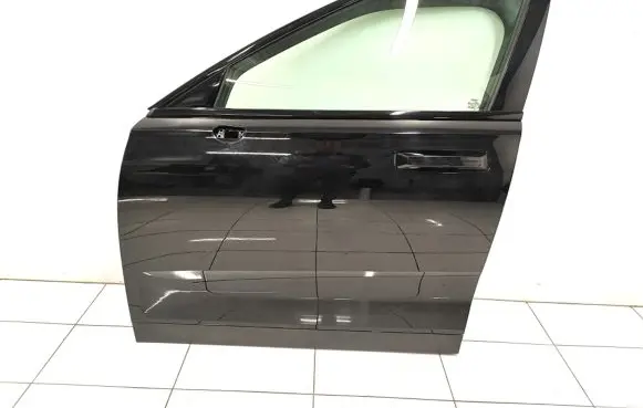 Polestar 2 Front door