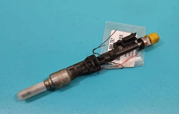 BMW X5 E70 Fuel injector 0261500109 IMPRK1369797