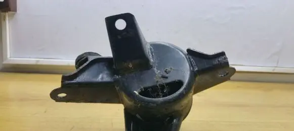 Hyundai i30 Gearbox mount