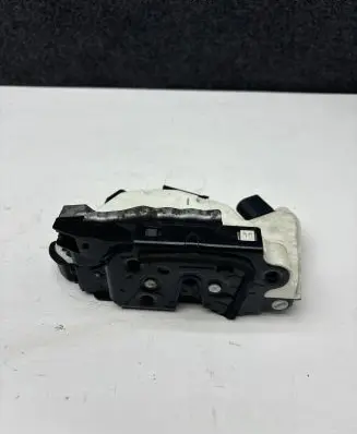 Skoda Superb B6 (3T) Front door lock 5N2837015E