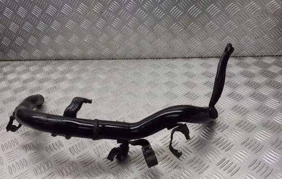 Toyota Auris 150 Engine coolant pipe/hose
