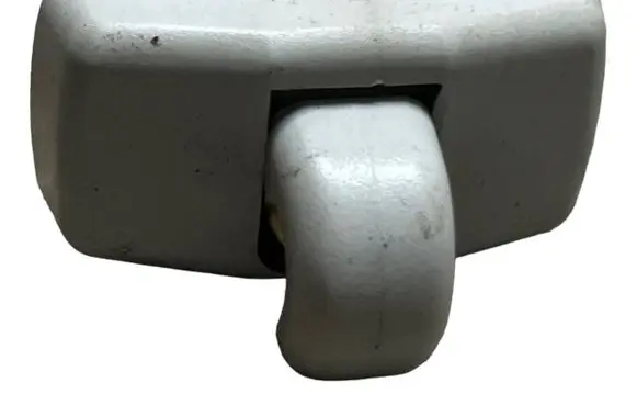 Skoda Octavia Mk2 (1Z) Sun visor clip/hook/bracket 1Z0857561