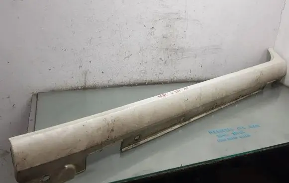 Mercedes-Benz CLS C218 X218 Front sill trim cover A2186900140