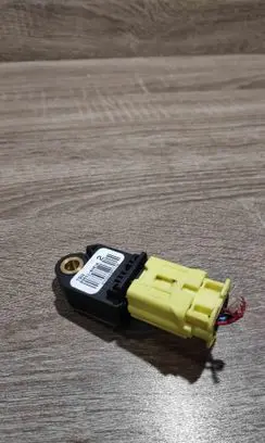 Toyota Yaris Airbag deployment crash/impact sensor 898310H010